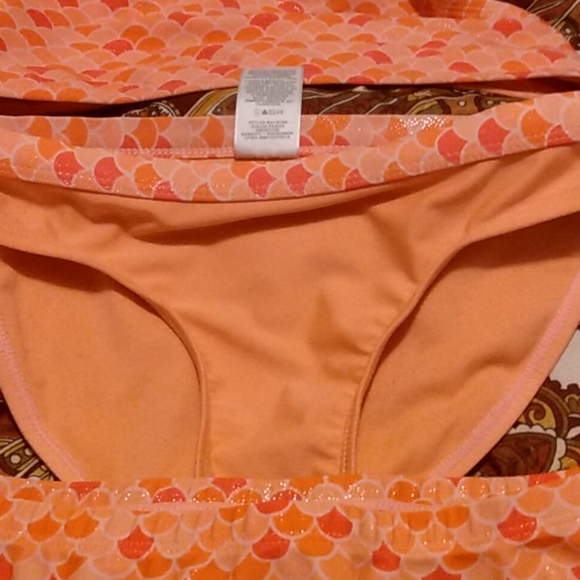 Shimmering 3 piece Mermaid swim set - Picture 2 of 3